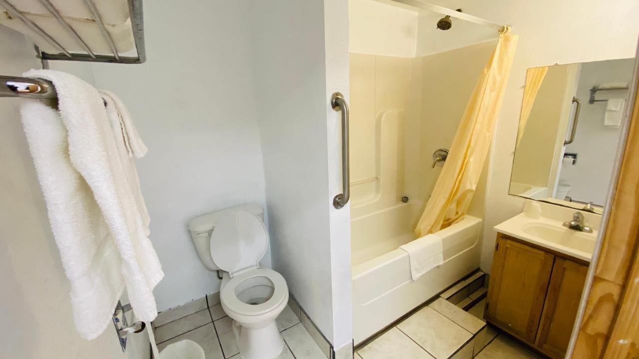 Budget Inn & Suites Freer Kültér fotó